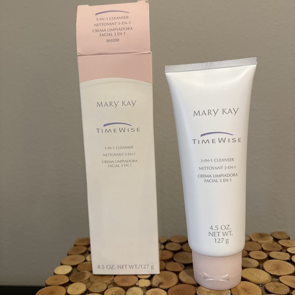 Mary Kay TimeWise 3 in 1 Cleanser Combination to Oily Skin 4.5 oz New NOS